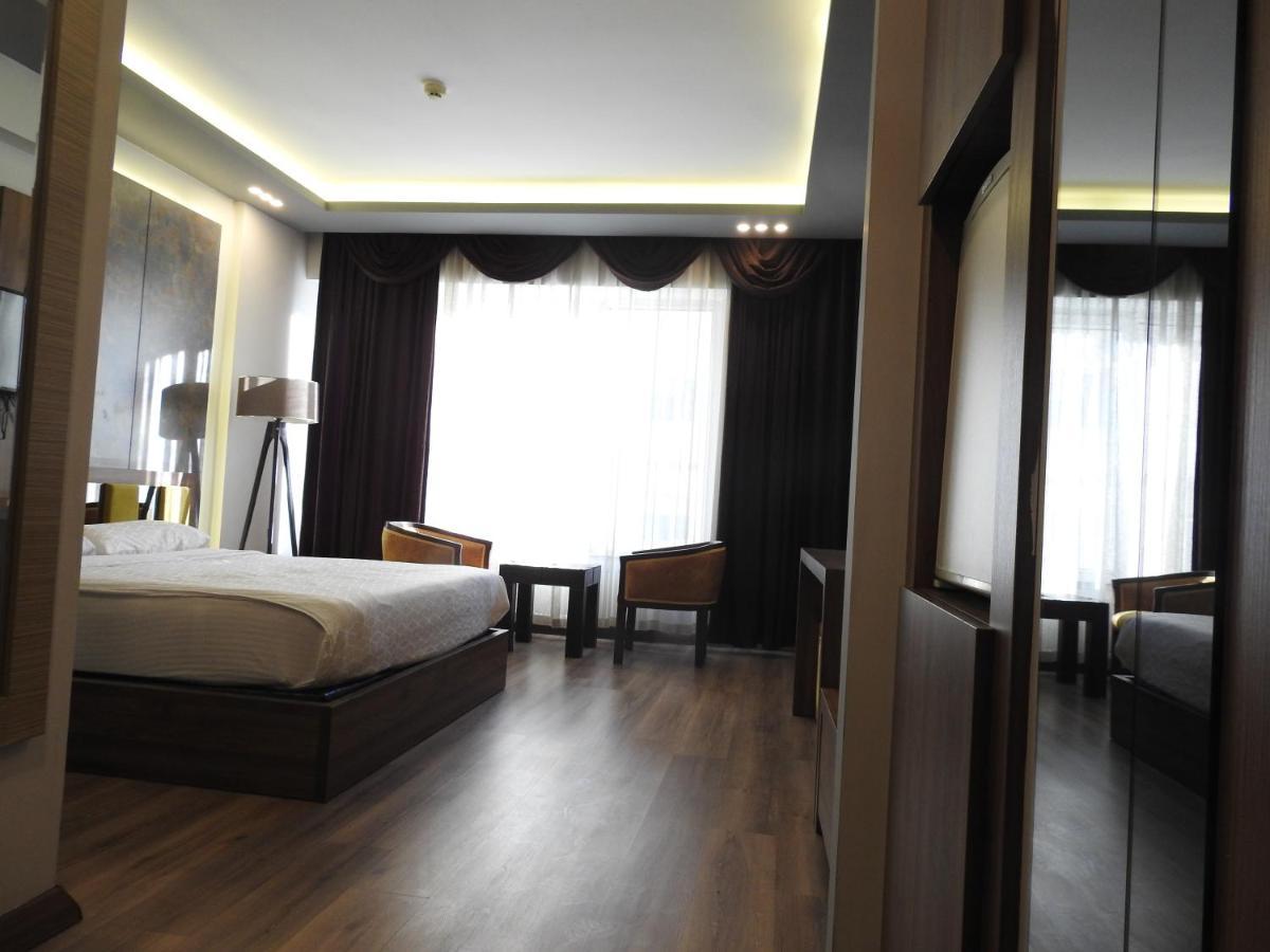 Inn Town Hotel เอสเกซีเฮียร์ ภายนอก รูปภาพ