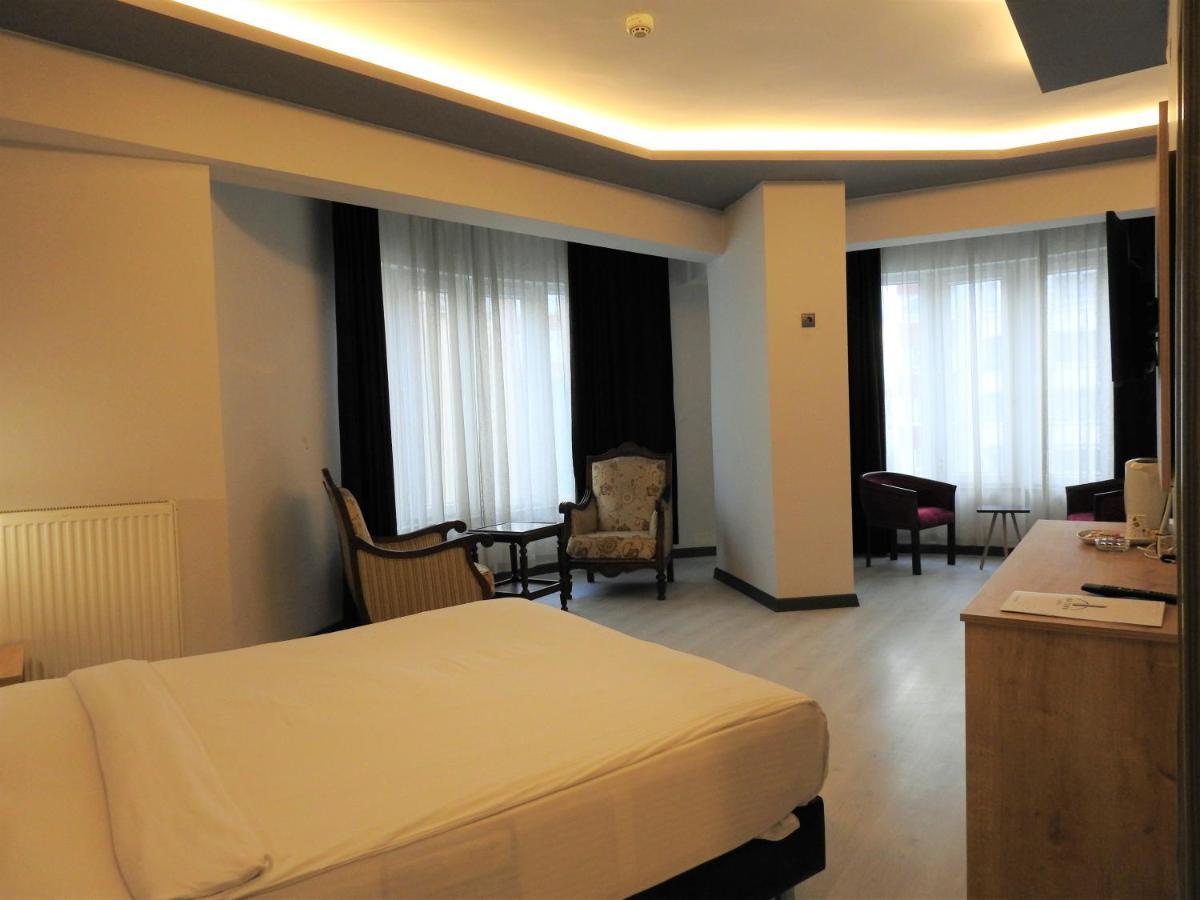 Inn Town Hotel เอสเกซีเฮียร์ ภายนอก รูปภาพ
