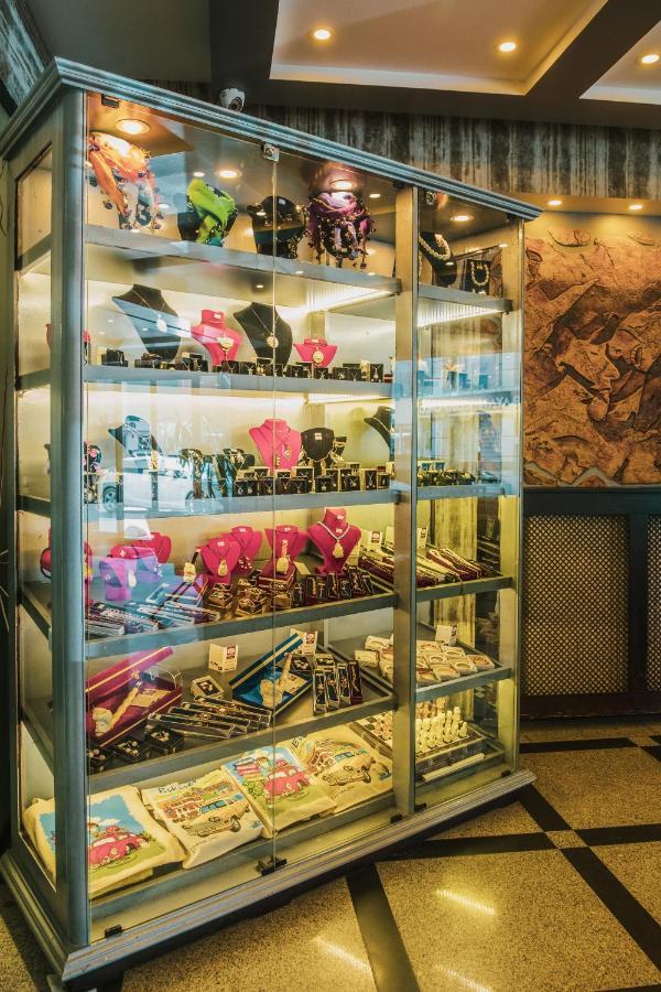Inn Town Hotel เอสเกซีเฮียร์ ภายนอก รูปภาพ